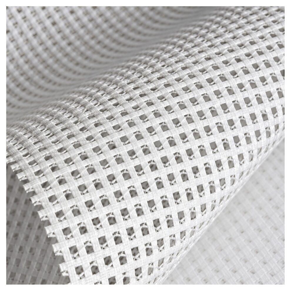 Lona mesh banner microperforada de 350 g instalada en fachada